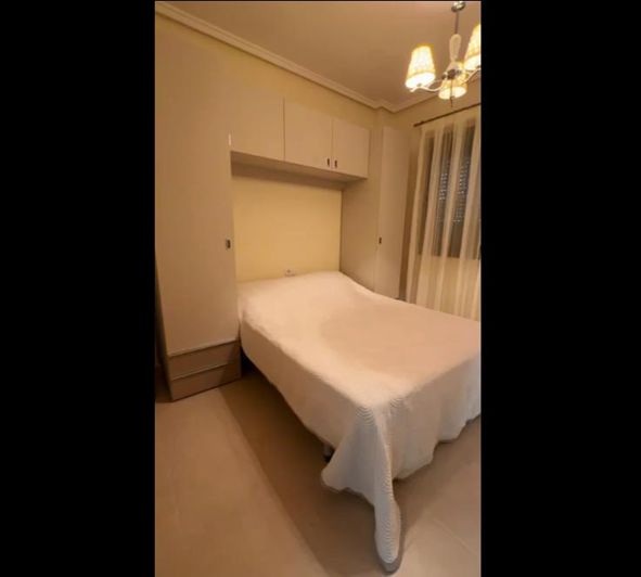 Image No.19-3 Bed Townhouse for sale