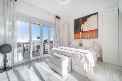 13-5fd73dea700db77384c091ca9818b1a9