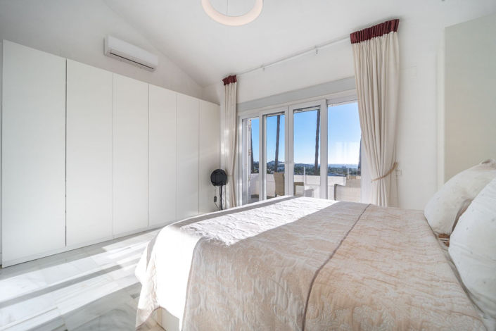 Image No.14-3 Bed Villa for sale