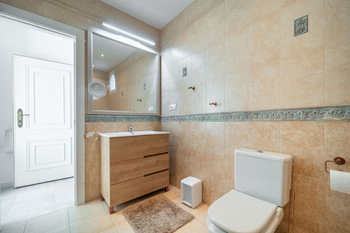 Image No.18-3 Bed Villa for sale