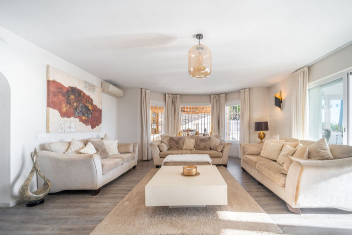 Image No.6-3 Bed Villa for sale