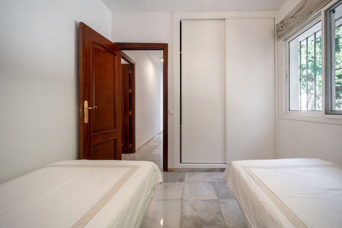 Image No.17-2 Bed Villa for sale