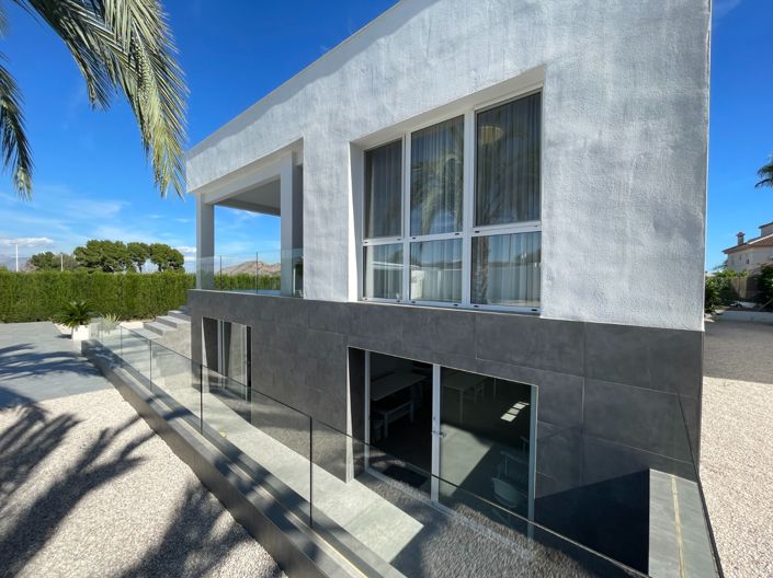 Image No.17-4 Bed Villa for sale