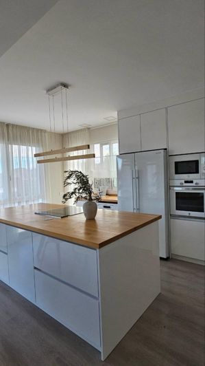 Image No.19-4 Bed Villa for sale