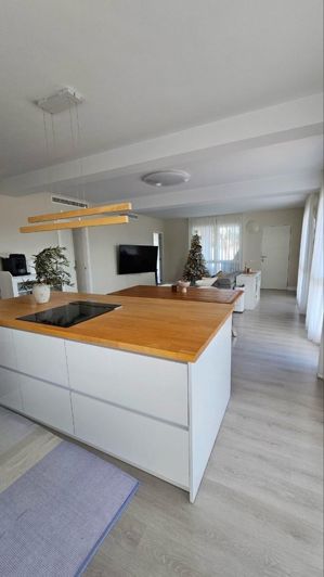 Image No.3-4 Bed Villa for sale