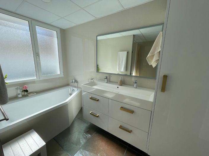 Image No.33-4 Bed Villa for sale