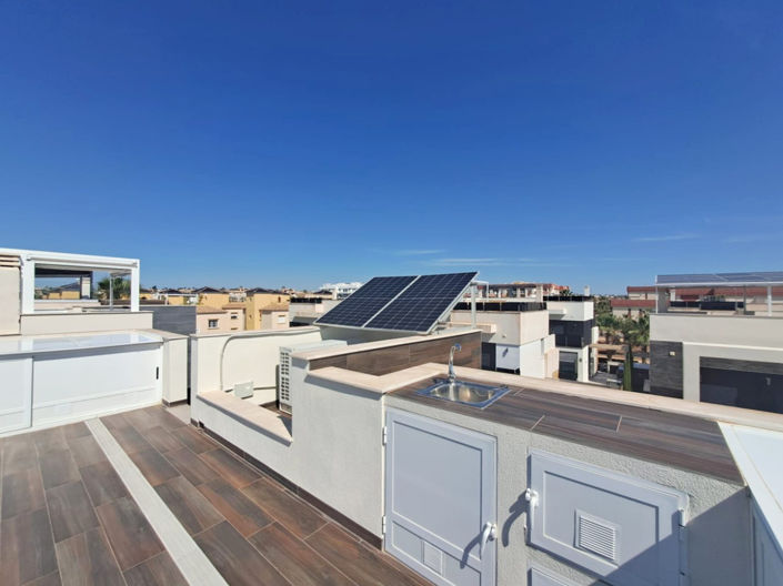 Image No.11-3 Bed Townhouse for sale