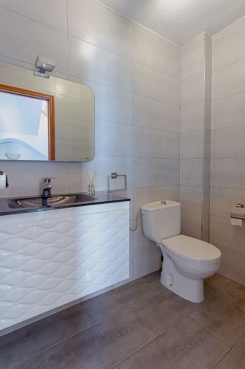 Image No.11-3 Bed Villa for sale