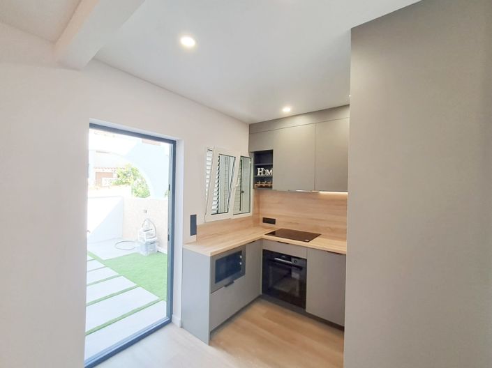 Image No.11-3 Bed Townhouse for sale