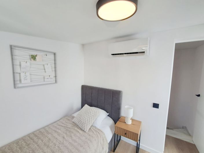 Image No.21-3 Bed Townhouse for sale