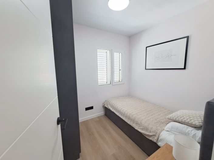 Image No.23-3 Bed Townhouse for sale