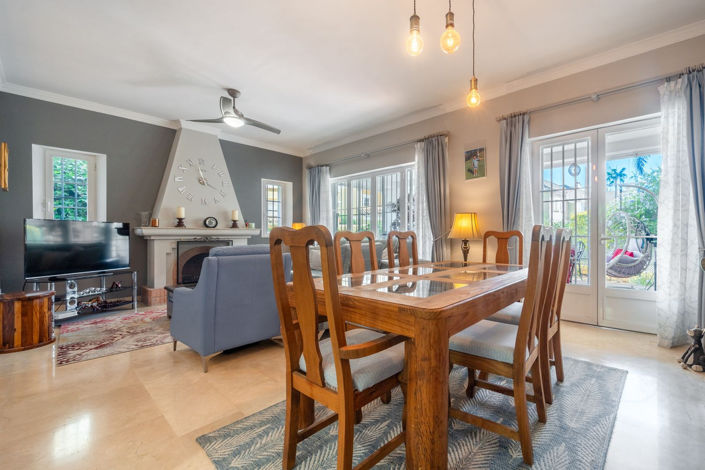 Image No.2-3 Bed Townhouse for sale