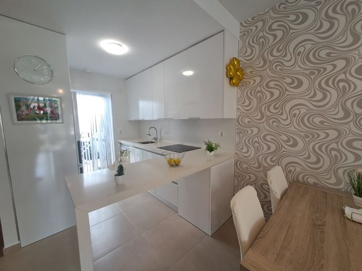 Image No.4-3 Bed Townhouse for sale