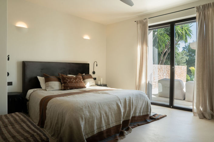 Image No.17-5 Bed Villa for sale