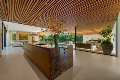 12-53013098fcab6c38b1379cd33298e050