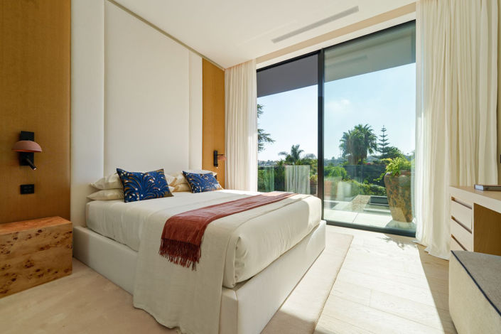 Image No.37-6 Bed Villa for sale