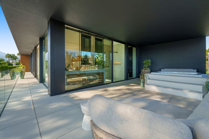 Image No.40-6 Bed Villa for sale