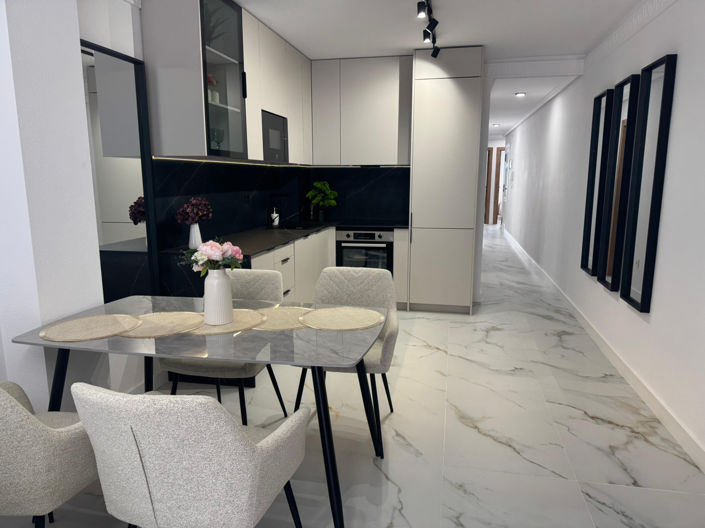 Image No.3-4 Bed Apartment for sale