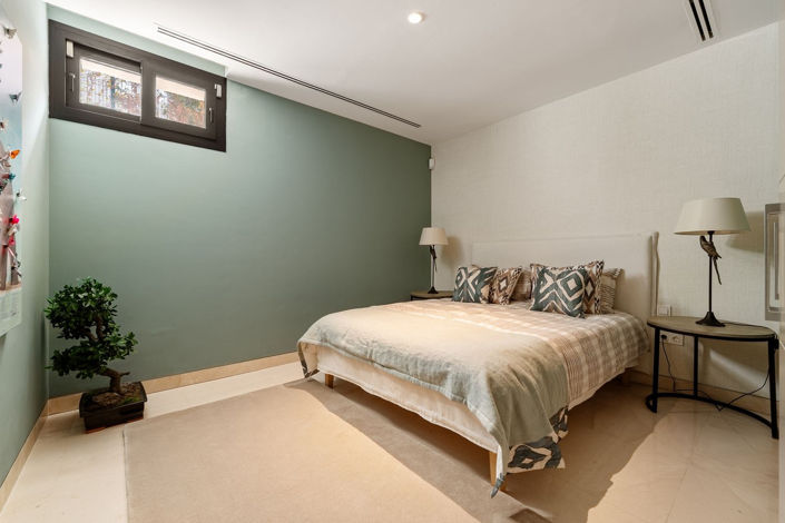 Image No.33-5 Bed Villa for sale