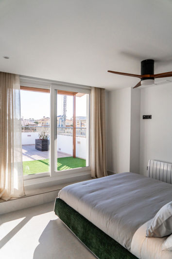 Image No.20-3 Bed Penthouse for sale