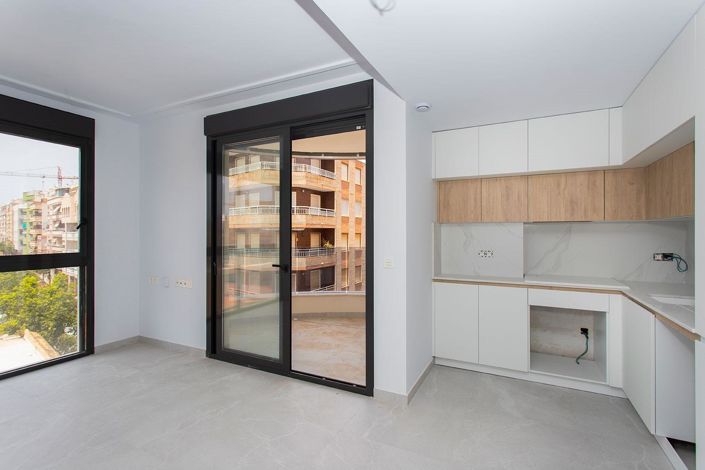 Image No.30-2 Bed House for sale