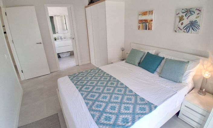 Image No.30-2 Bed Apartment for sale