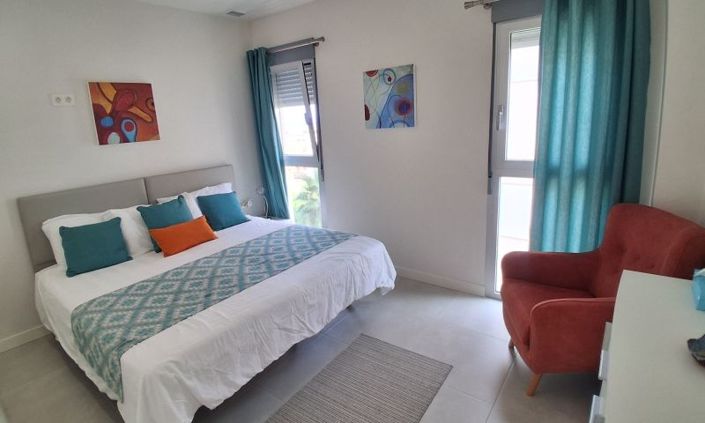 Image No.32-2 Bed Apartment for sale