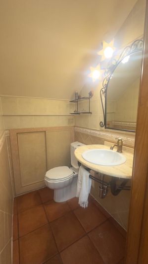 Image No.20-4 Bed Townhouse for sale