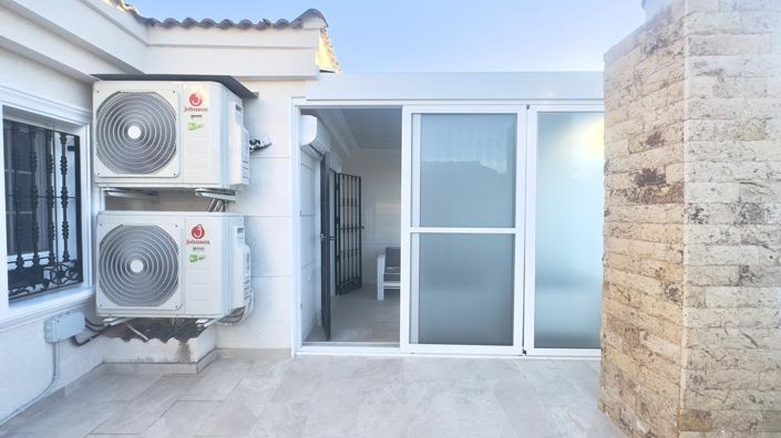 Image No.44-4 Bed Townhouse for sale