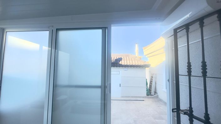 Image No.50-4 Bed Townhouse for sale