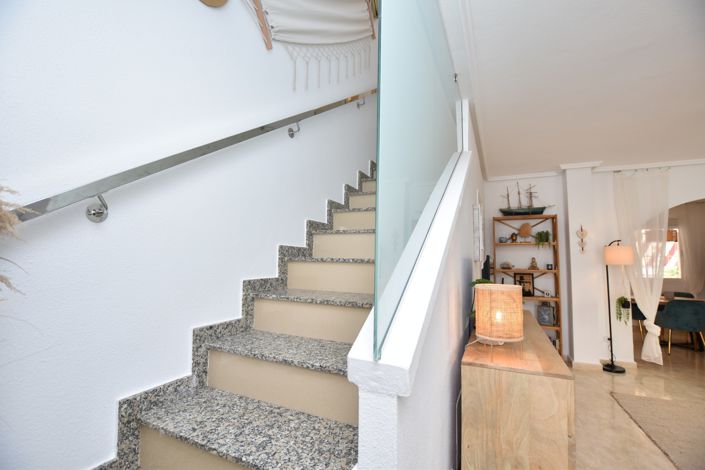 Image No.17-2 Bed Townhouse for sale