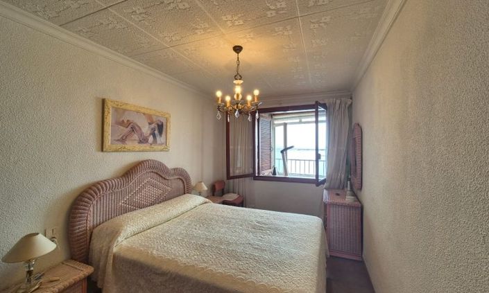 Image No.20-3 Bed Apartment for sale