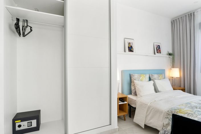 Image No.12-3 Bed Townhouse for sale