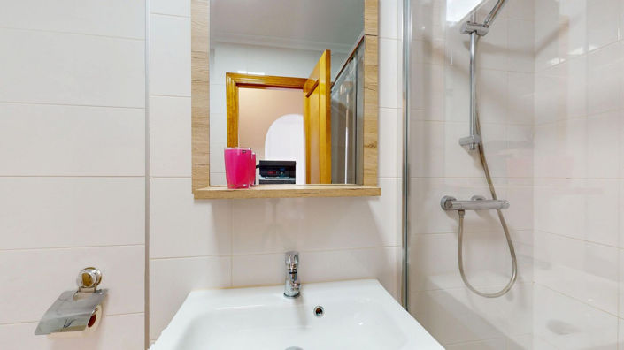 Image No.16-2 Bed Apartment for sale