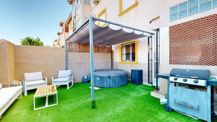 Image No.26-2 Bed Apartment for sale