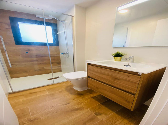 Image No.12-2 Bed Apartment for sale