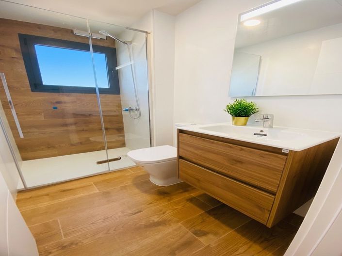 Image No.11-2 Bed Apartment for sale