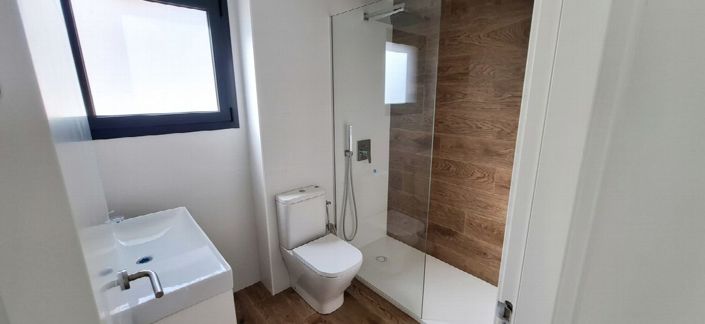 Image No.16-2 Bed Apartment for sale