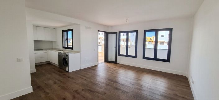 Image No.18-2 Bed Apartment for sale