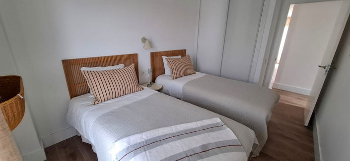 Image No.32-2 Bed Apartment for sale