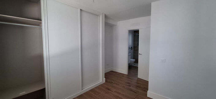 Image No.20-3 Bed Apartment for sale