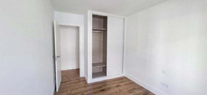 Image No.20-3 Bed Apartment for sale