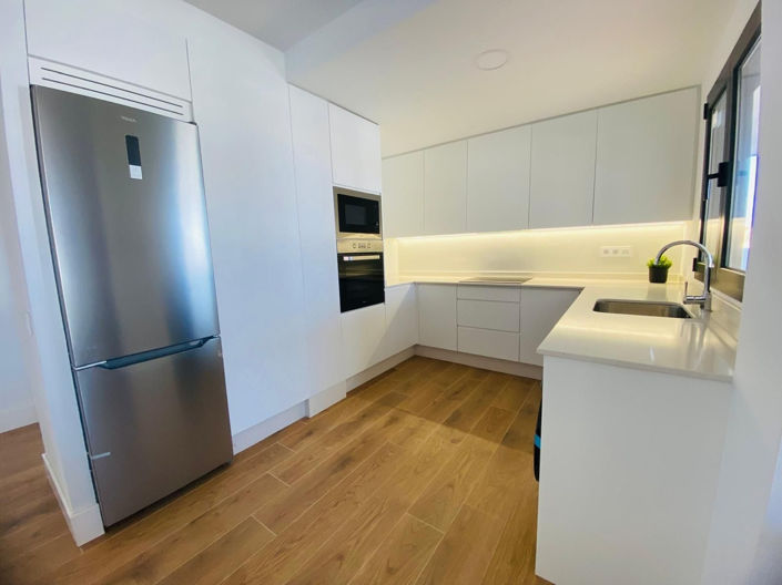 Image No.9-3 Bed Apartment for sale