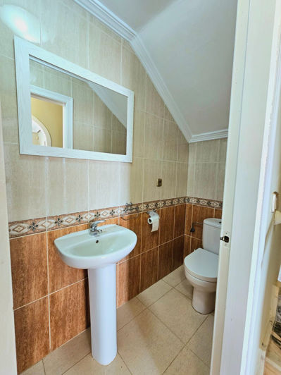 Image No.12-3 Bed House for sale