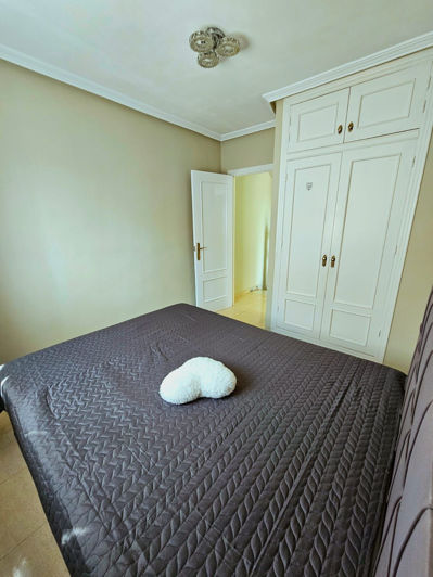 Image No.6-3 Bed House for sale