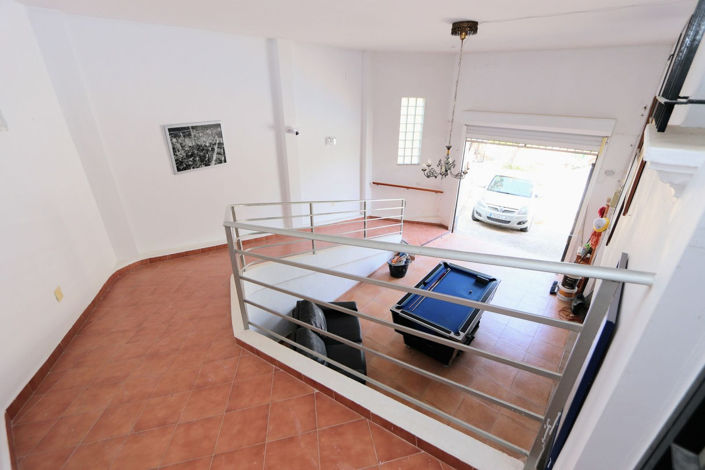 Image No.20-5 Bed House for sale