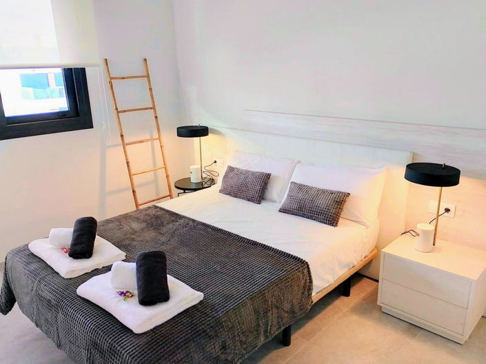 Image No.8-2 Bed Apartment for sale