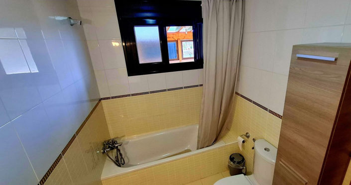 Image No.31-1 Bed House for sale