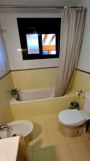 Image No.32-1 Bed House for sale