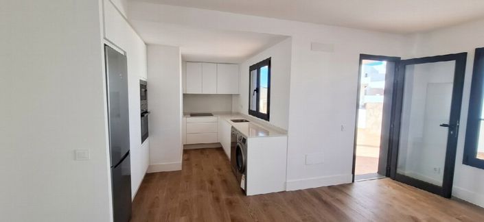 Image No.18-2 Bed Apartment for sale